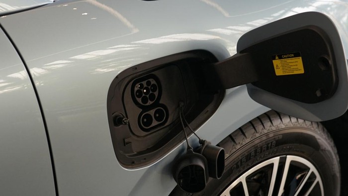 BAIC T1, Mobil Listrik Pertama BAIC di Indonesia