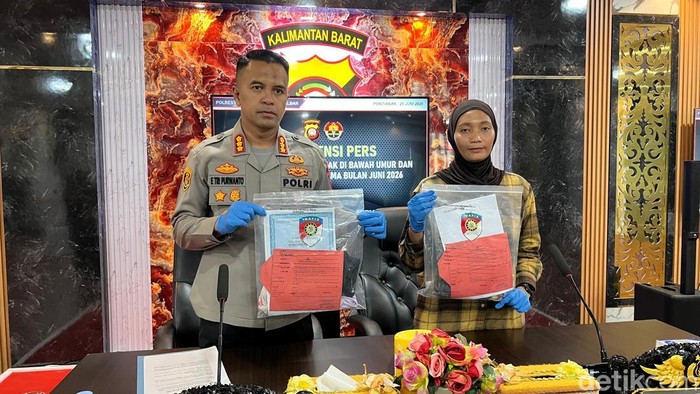 Barang bukti kasus paman cabuli dua ponakan di Pontianak. (Ocsya Ade CP)