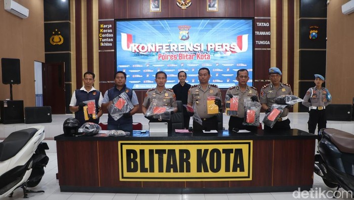 Barang bukti pencurian spesialis Minimarket di Blitar