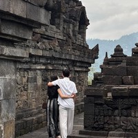 Di usia pernikahan yang ke 2 tahun, keduanya terlihat semakin kompak dan mesra. Foto: Instagram/@bebytsabina