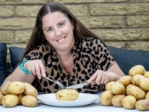 Fobia Makanan, Wanita Ini Selama 40 Tahun Cuma Makan Kentang!