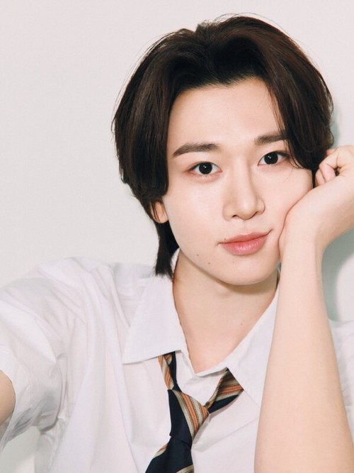 Haru member boyband K-Pop AEN.