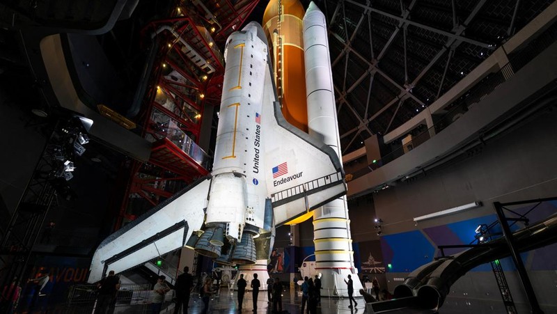 The California Science Centre presents the first look at the permanent home of Space Shuttle Endeavour inside the Samuel Oschin Shuttle Gallery at the Air and Space Centre in Los Angeles, California, U.S., June 24, 2026. Towering nearly 200 feet (approximately 20 stories tall), the space shuttle stack features the flown orbiter, Endeavour, mated to real solid rocket boosters and ET-94, the last remaining flight-qualified external tank, according to the California Science Centre. REUTERS/Mike Blake