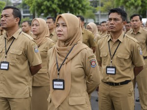 31 Honorer di Lombok Barat Batal Dirumahkan, Pakai Skema Outsourcing-BOS