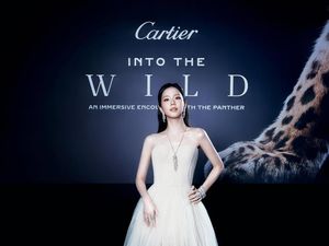 7 Gaya Jisoo BLACKPINK Bak Princess di Pameran Cartier