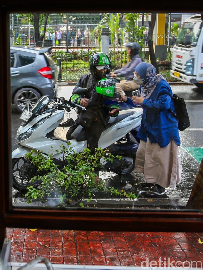 Kabar Baik untuk Driver Ojol, Potongan Aplikasi Turun Jadi 8 Persen