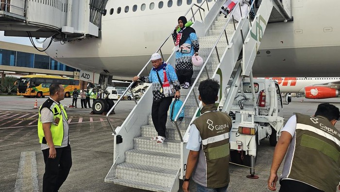 Layanan haji di Bandara SMB II Palembang
