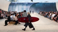 Show Louis Vuitton Panen Kritik, Bangun Air Terjun saat Paris Dilanda Heatwave