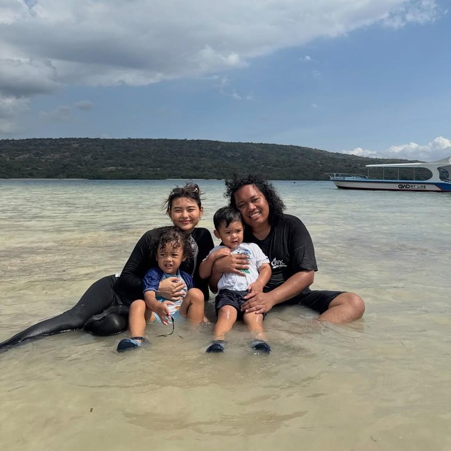Marshel Widianto Ajak Istri dan 2 Anak Road Trip Jakarta-Bali