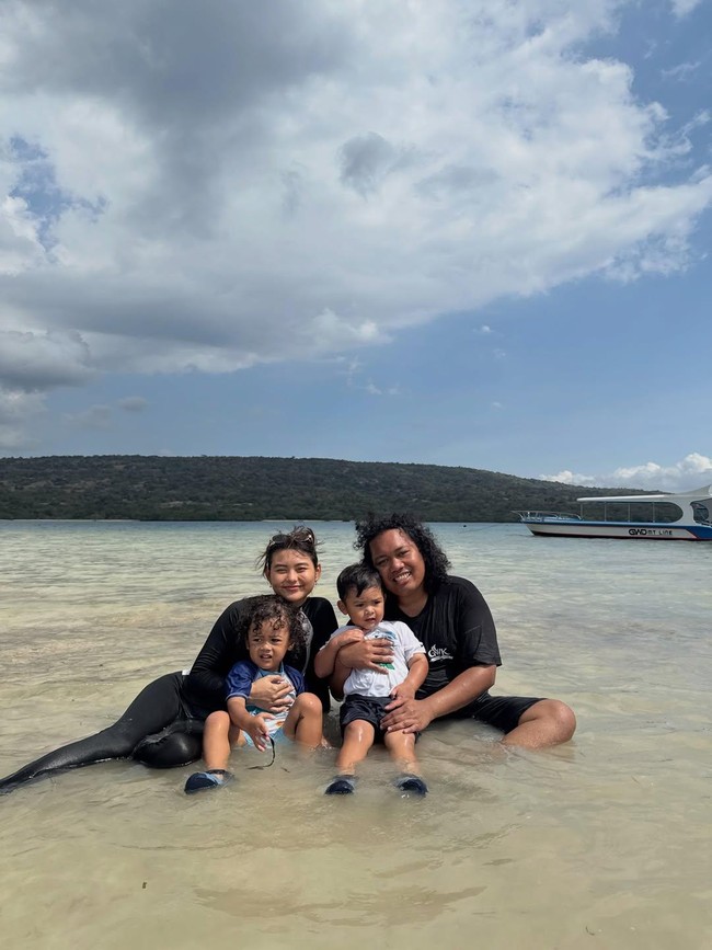Marshel Widianto Ajak Istri dan 2 Anak Road Trip Jakarta-Bali