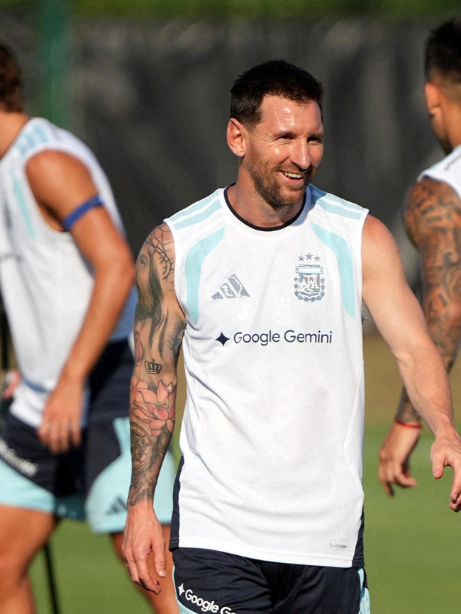 Messi Pimpin Latihan Argentina Jelang Laga Terakhir