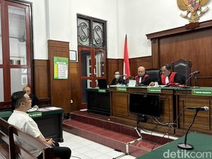 Video: Samuel Terdakwa Pengusiran Nenek Elina Divonis 3 Tahun 10 Bulan Bui