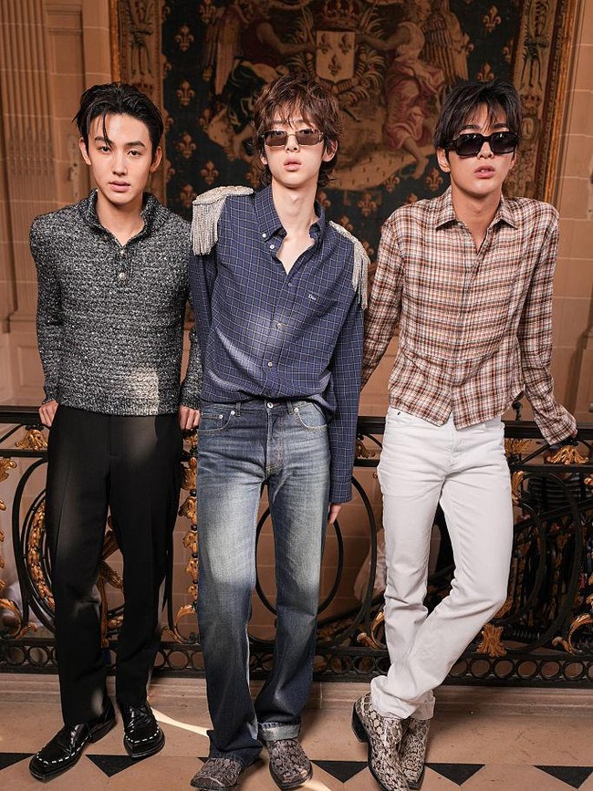 BIGHIT Family Ngumpul! Jimin BTS & Trio CORTIS Hadiri Show Dior di Paris