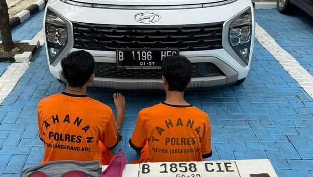 Polres Metro Tangerang Kota menangkap pria pencuri mobil Hyundai Stargazer Prime di Pinang, pada Rabu (24/6/2026). Modus pelaku menyamar menjadi wanita berjilbab.