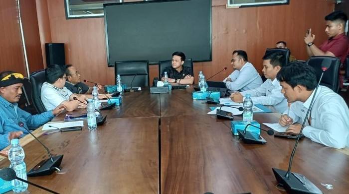 Rapat dengar pendapat Komisi III DPRD Medan dengan PLN UP3 Medan.