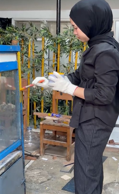 Netizen di Tiktok Renovasi Gerobak UMKM