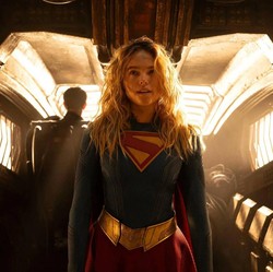 Supergirl Loyo, Peter Safran Masih Pede dengan Strategi DCU