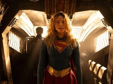 Supergirl Loyo, Peter Safran Masih Pede dengan Strategi DCU