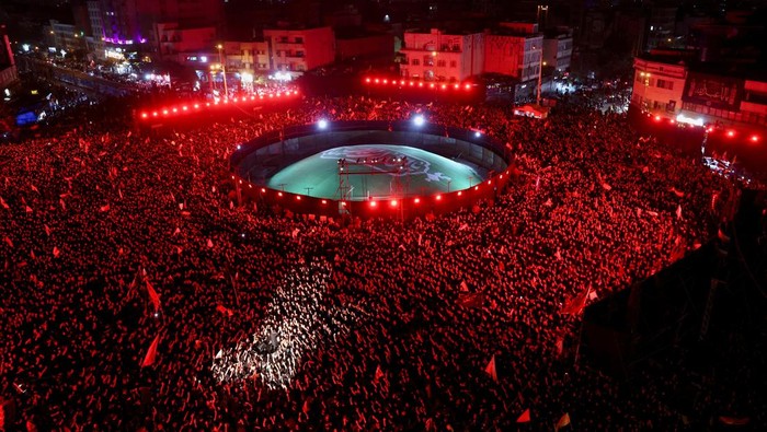 Iranian Shi'ite Muslims take part in a mourning ritual ahead of Ashura, the holiest day on the Shi'ite Muslim calendar, in Tehran, Iran, June 25, 2026. Majid Asgaripour/WANA (West Asia News Agency) via REUTERS ATTENTION EDITORS - THIS PICTURE WAS PROVIDED BY A THIRD PARTY. ISRAEL OUT. NO COMMERCIAL OR EDITORIAL SALES IN ISRAEL. NO ACCESS FOR ISRAELI MEDIA. NO USE BBC PERSIAN. NO USE VOA PERSIAN. NO USE MANOTO. NO USE IRAN INTERNATIONAL. NO USE RADIO FARDA. DIGITAL: NO USE BBC PERSIAN. NO USE VOA PERSIAN. NO USE MANOTO. NO USE IRAN INTERNATIONAL. NO USE RADIO FARDA.