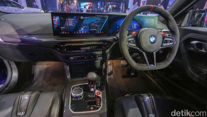 BMW Indonesia resmi meluncurkan tiga model terbaru dari lini performa tinggi BMW M, yakni M3 Touring Competition, M2, dan M2 CS di Bengkel Space, SCBD, Jakarta, Kamis (25/6/2026).