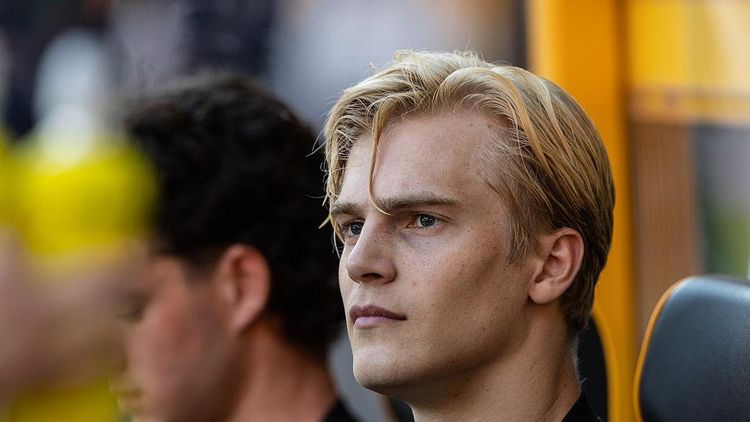 Foto Viral Pemain Swedia Lucas Bergvall, Visualnya Bak Pangeran Negeri Dongeng