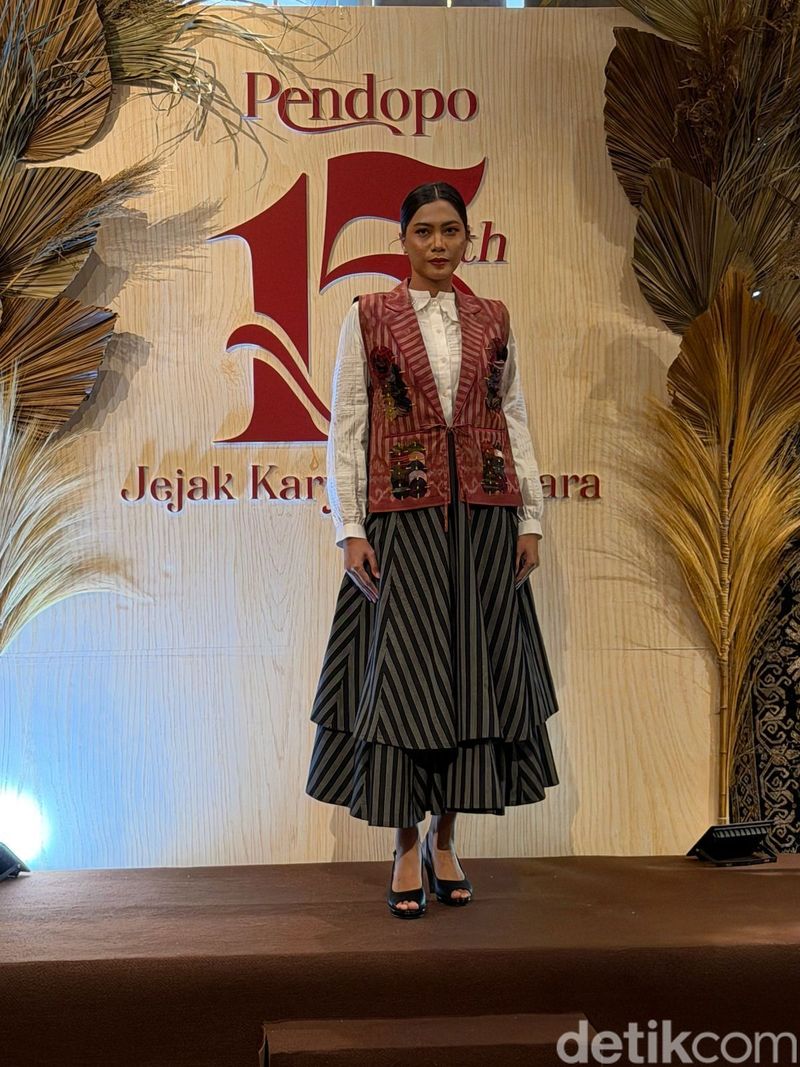 Adrie Basuki dan Yongki Komaladi di Ulang Tahun ke-15 Pendopo Adrie Basuki dan Yongki Komaladi di Ulang Tahun ke-15 Pendopo
