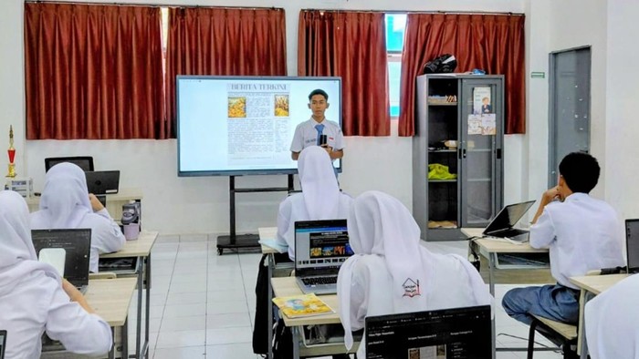 Aktivitas siswa-siswi Sekolah Rakyat Menengah Atas 11 Bandung