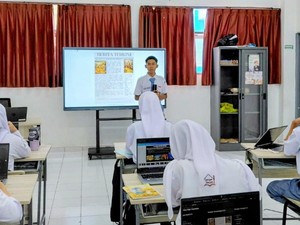 Kisah Anak Penjahit Tas dan Pedagang Bakso yang Kini Berani Bermimpi dari Sekolah Rakyat
