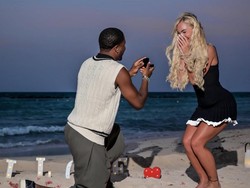 Worlds Sexiest Footballer Resmi Dilamar, Tunangannya Sesama Pesepakbola