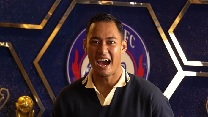 Penjaga gawang Arema FC, Erlangga Setyo Dwi Saputra