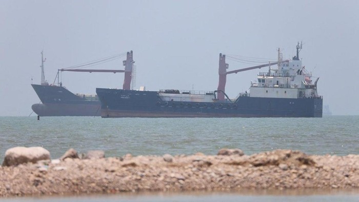 AS-Iran segera berunding di Swiss, Teheran tutup Selat Hormuz