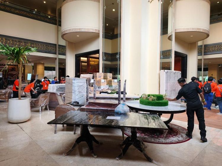Foto: Gamelan hingga Kasur, Begini Isi Hotel Sultan yang Dipindahkan ke Bekasi