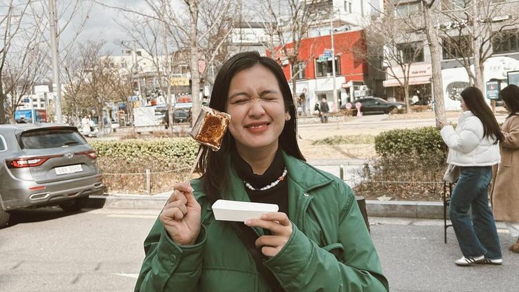 Suka Traveling, Dea Annisa Kulineran di Singapura hingga Korea Selatan!