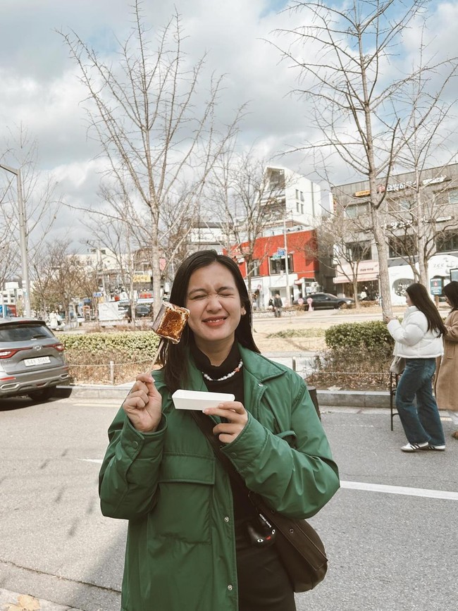 Suka Traveling, Dea Annisa Kulineran di Singapura hingga Korea Selatan!