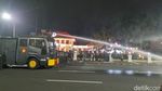 Potret Detik-detik Ricuh Demo di Depan Gedung Grahadi Surabaya