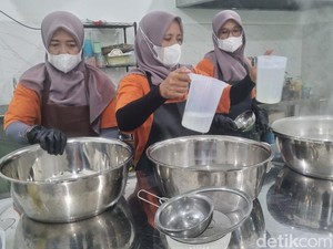 Kreatif! Emak-emak di Bantul Sulap Limbah Wingko Jadi Minuman Kemasan