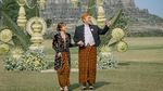 Indah Banget! Pemotretan Keluarga Gilang Dirga Berlatar Candi Prambanan