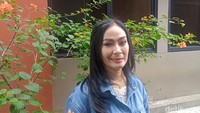 Iis Dahlia Sentil Kreator yang Parodikan Kumis: Mau Pansos!