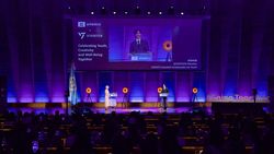 Potret Joshua SEVENTEEN Gagah di Forum UNESCO