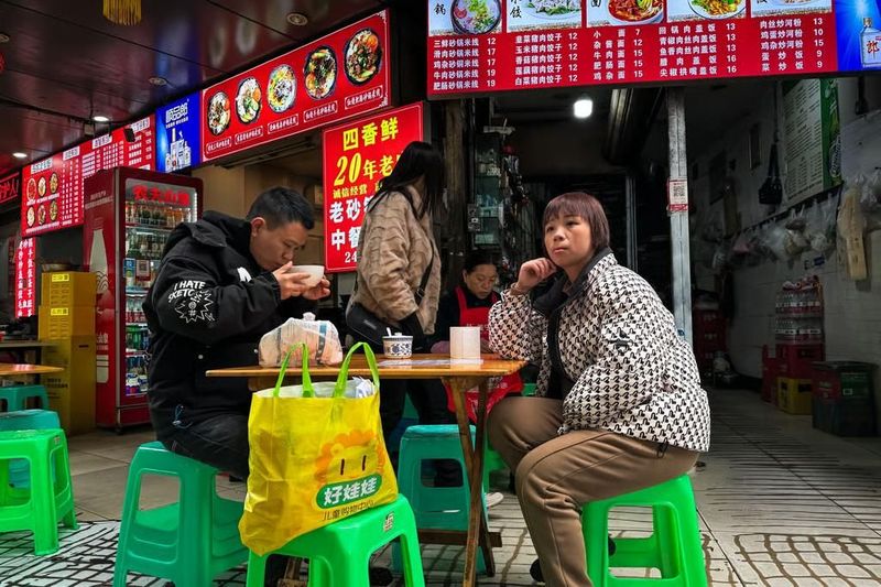 Kisah Haru Pembeli Nasi Goreng, Minta Nasi Lebih Malah Dapat Pekerjaan