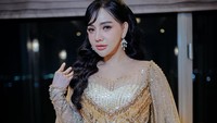 Lala Widy juga merasa menjadi penyanyi dangdut butuh pengorbanan. Dewasa ini juga aku menyesal tahu, makin lama waktuku makin kurang, karena nyanyi-nyanyi, katanya. (Foto: dok Instagram lala_widy)