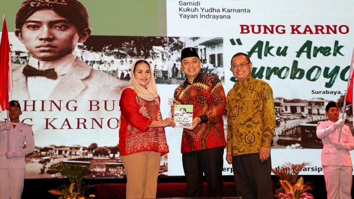 Launching Buku Bung Karno di Surabaya