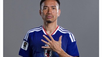 Yuto Nagatomo mencetak sejarah dengan tampil di 5 Piala Dunia yang berbeda. Foto: Pool