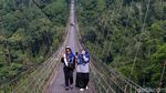 Menyusuri Jembatan Gantung Situ Gunung, Terpanjang se-Asia