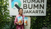 Modal Rp 25 Ribu, Usaha Peyek Mpok Esty Makin Maju Berkat Rumah BUMN BRI
