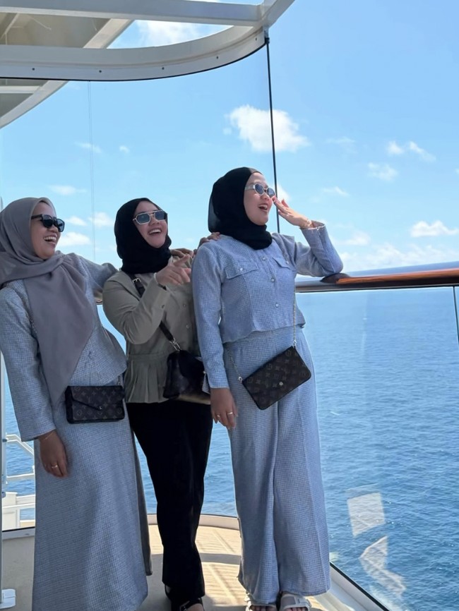 Tas Pengasuh Anak Raffi Ahmad-Nagita Slavina saat Liburan Jadi Sorotan
