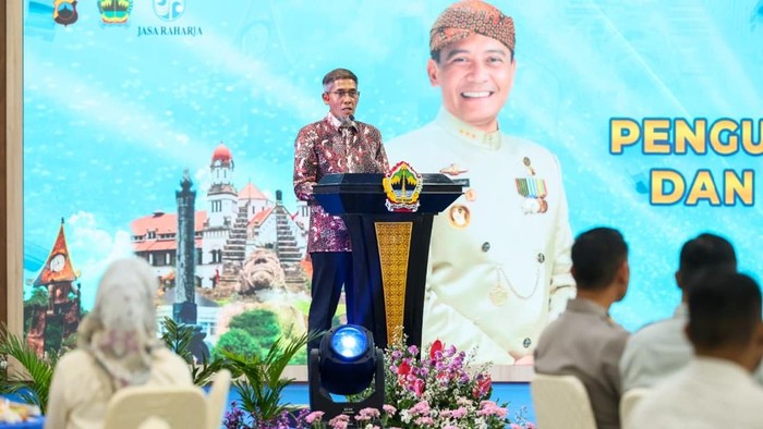 Pemprov Jateng Bagikan Ratusan Juta Rupiah & Emas untuk Pembayar Pajak