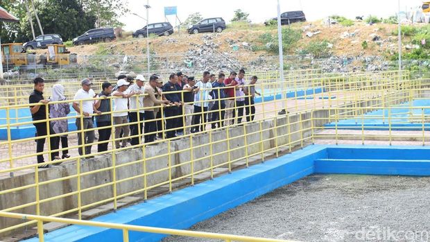 Peresmian proyek IPLT Passippo di Bone. Agung Pramono/detiksuksel Peresmian proyek IPLT Passippo di Bone. Agung Pramono/detiksuksel