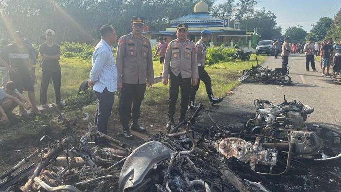Truk hingga Puluhan Motor Dibakar Imbas Sengketa Lahan di Sergai Sumut