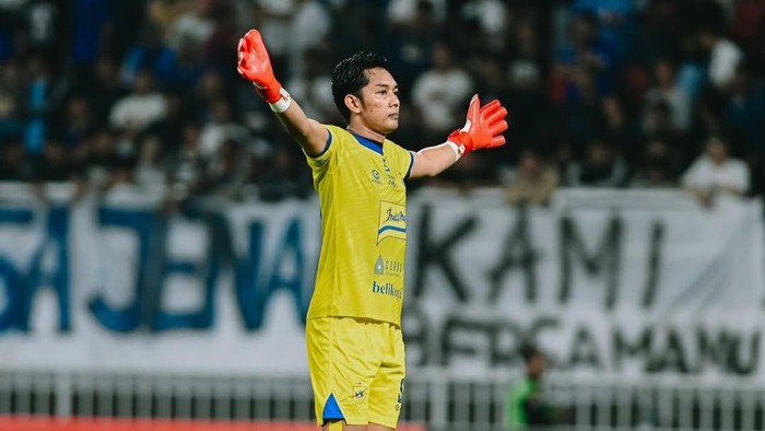 Penjaga gawang, Rizky Darmawan tetap berseragam PSIS musim 2026/2027.